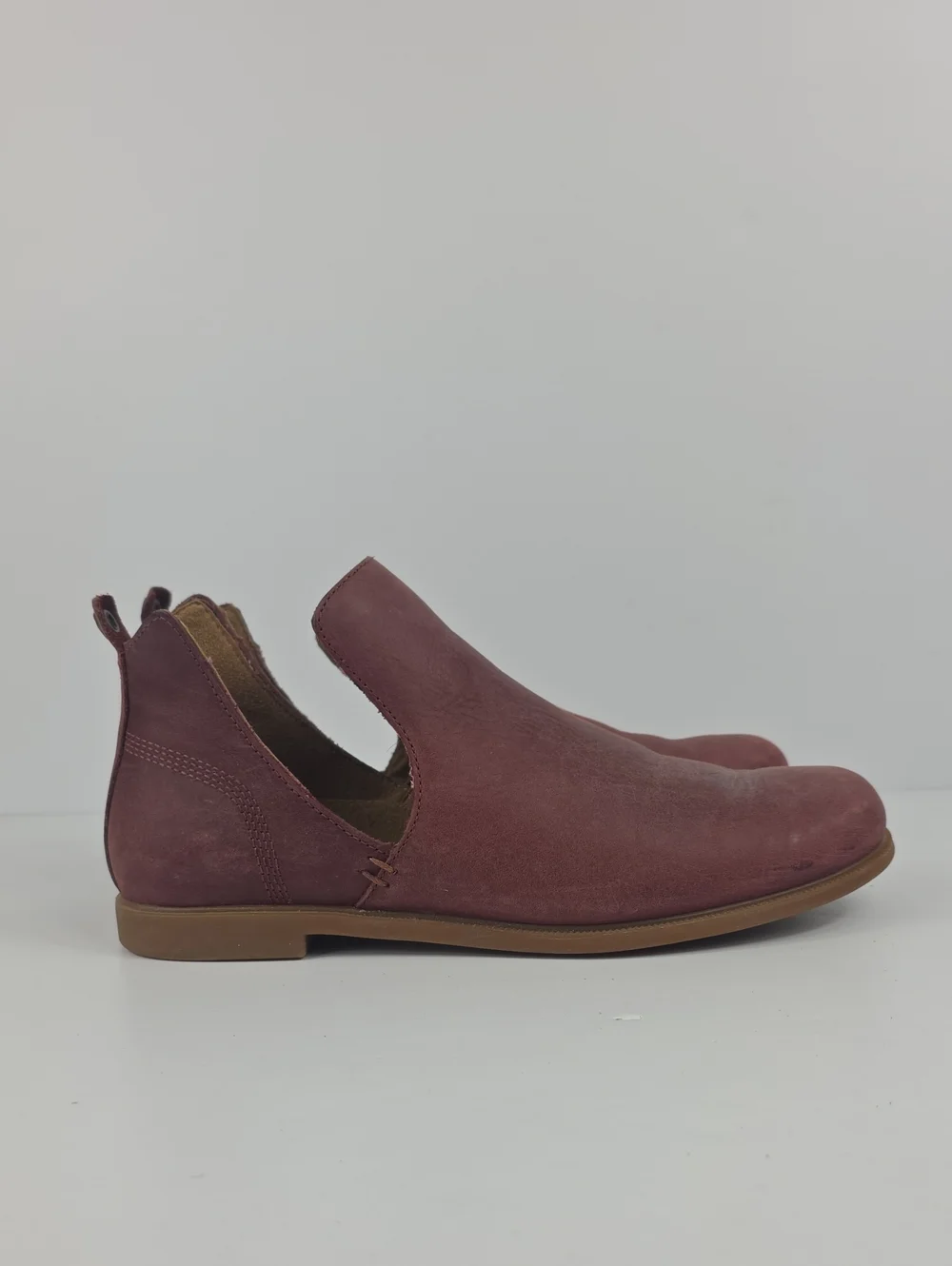 Kodiak Lowrider V Cut Leather Women's Booties Size 8